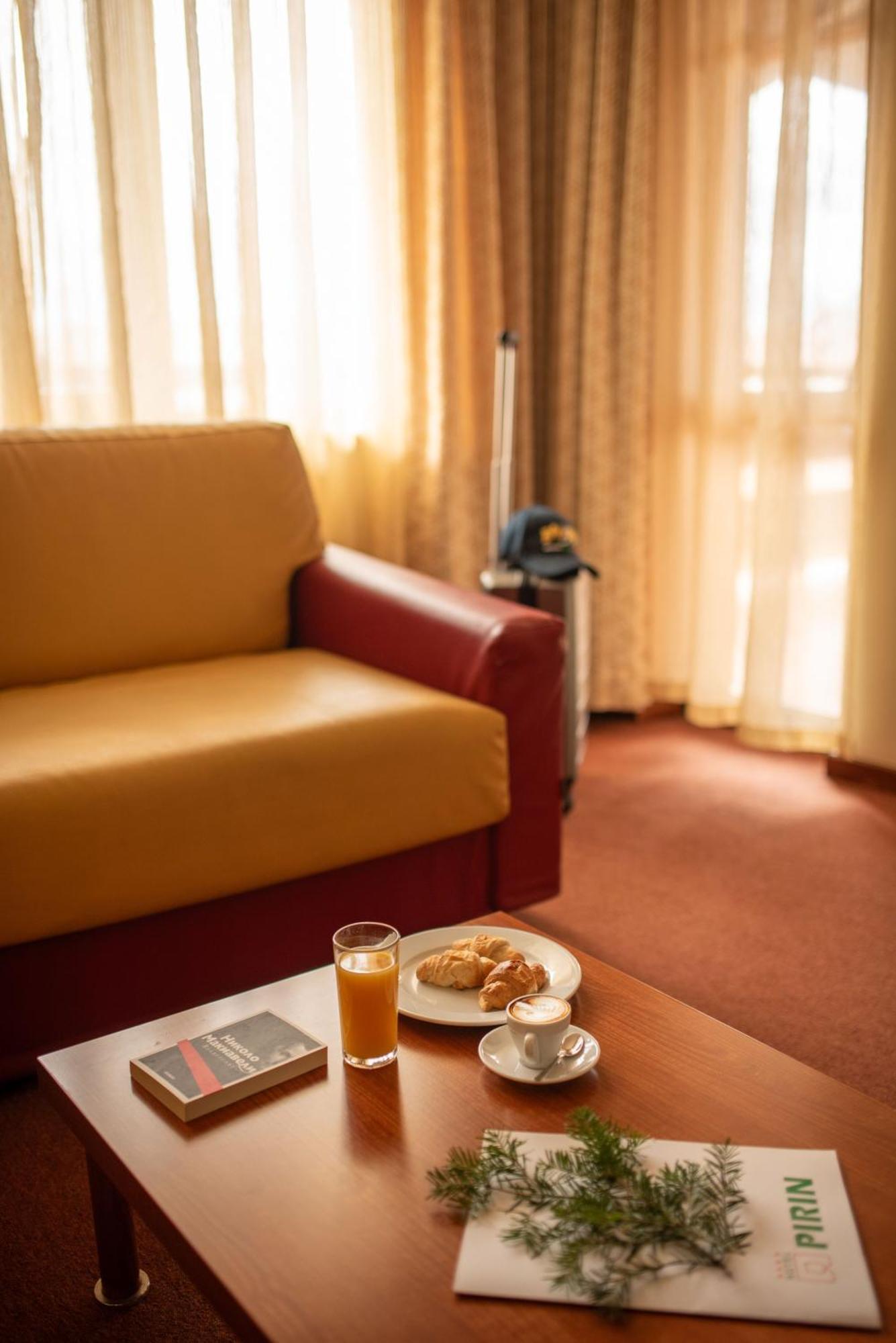 Hotel Pirin Bansko Exterior photo