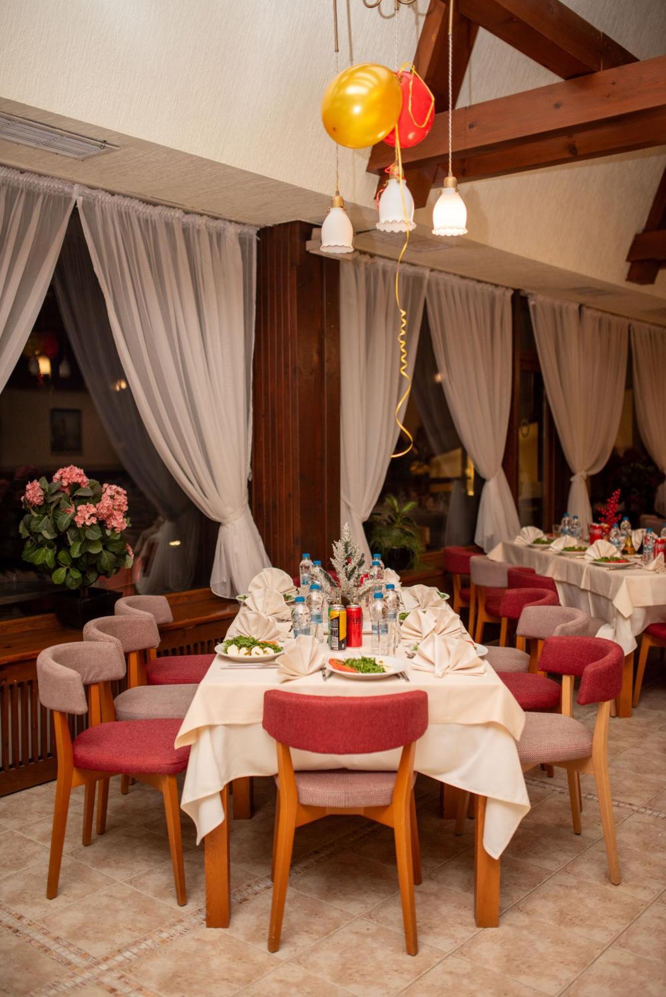 Hotel Pirin Bansko Exterior photo